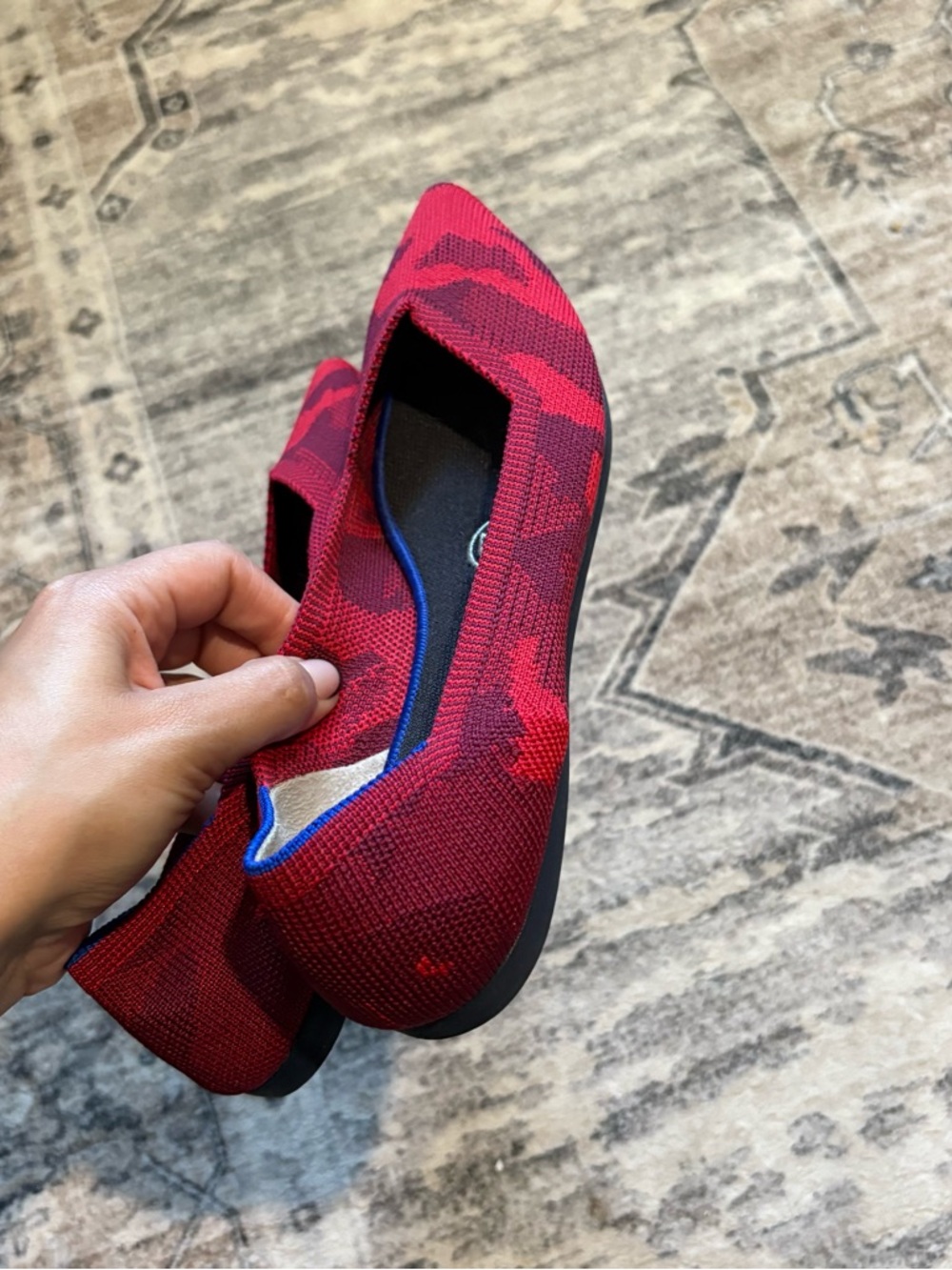Rothy’s Red Camo Point Flats size 7 camouflage - Picture 3 of 9